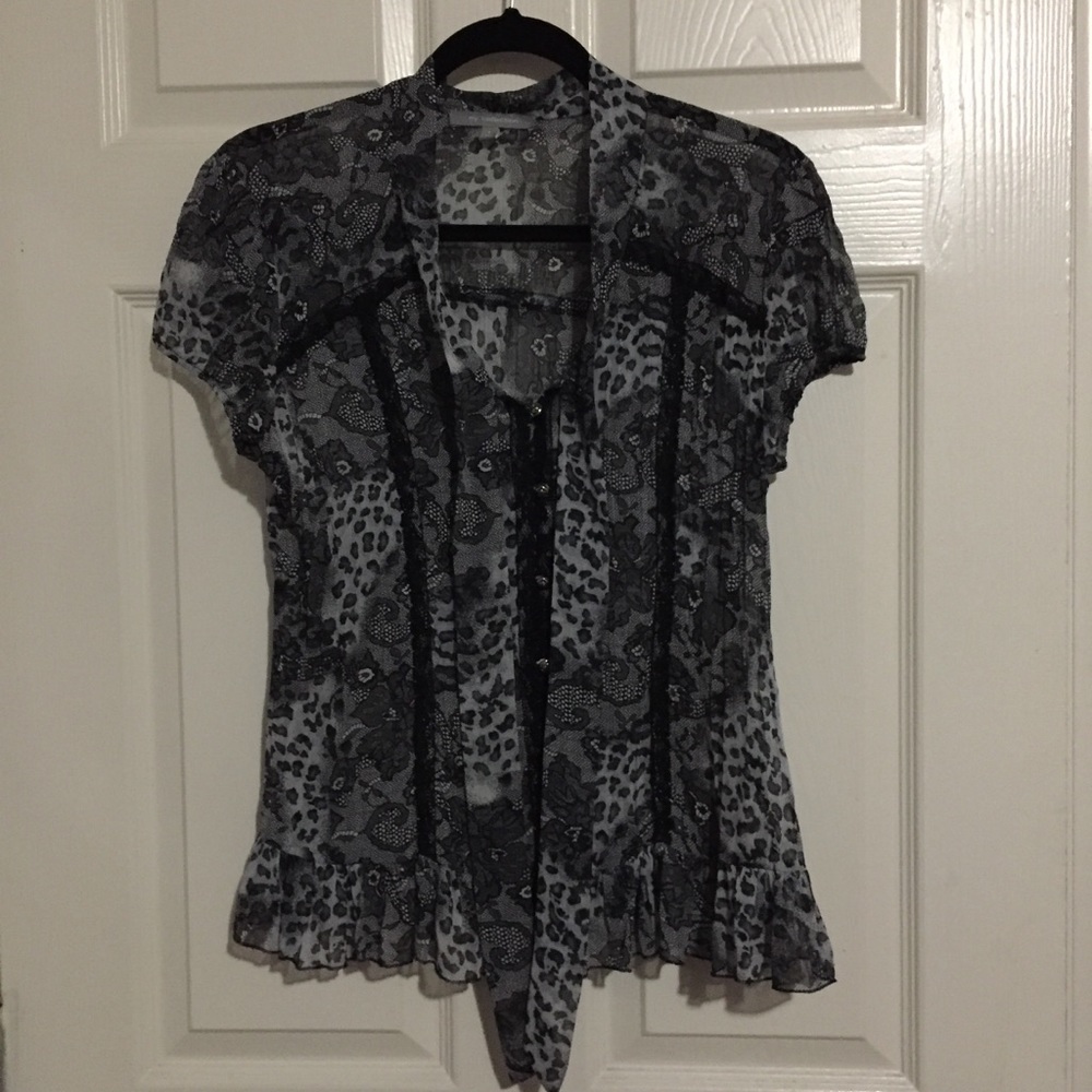 Ny collection black and gray cheetah print top